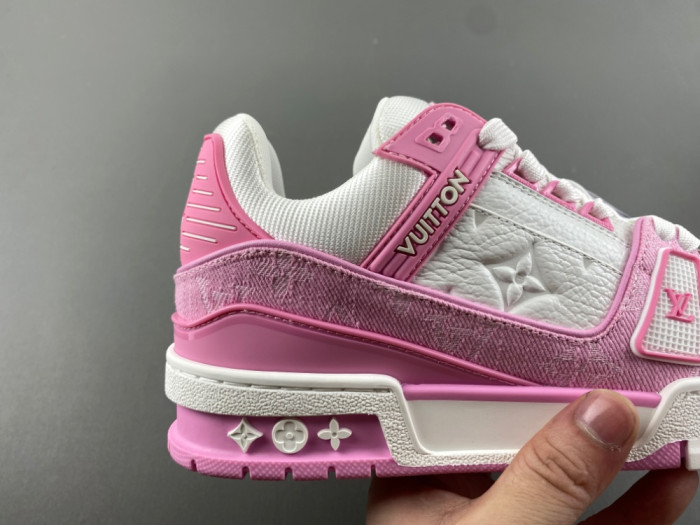 Louis Vuitton LV trainer LVT-200