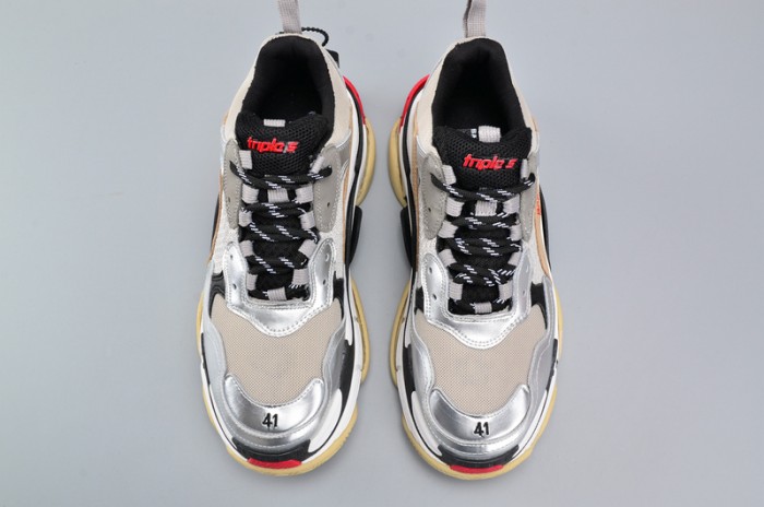 BL 17FW TRIPLE S 656686-W06G0-1001